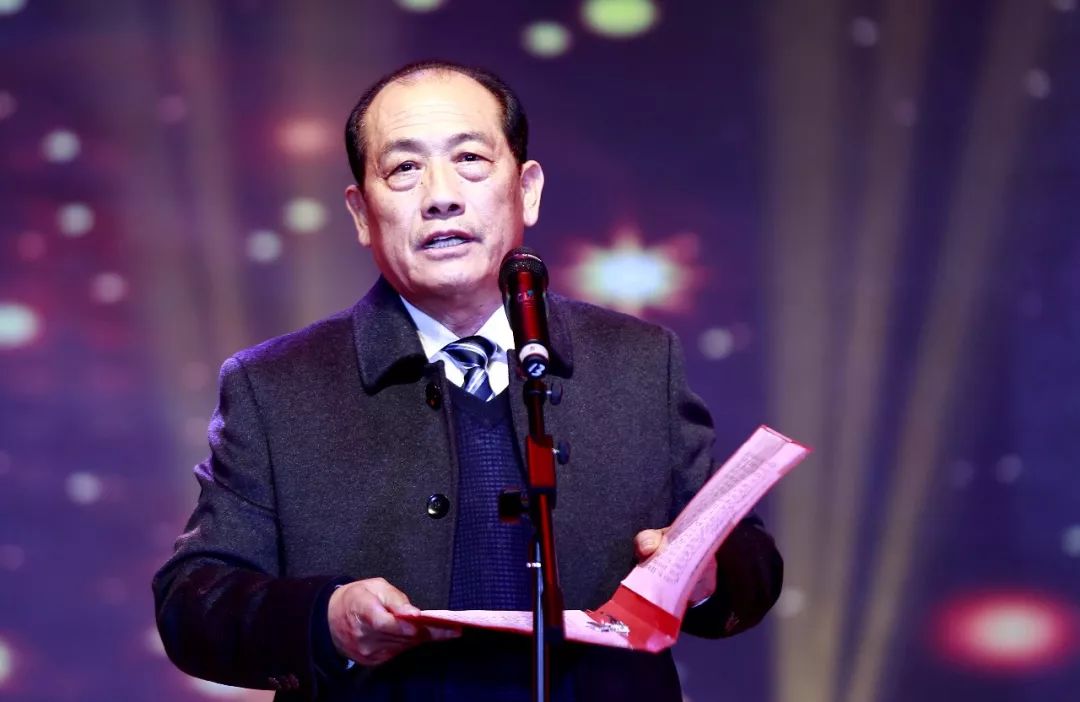 http://mmbiz.qpic.cn/mmbiz_jpg/vGztyNIKP5lcydIdEszYzRoVQay3yfAHibMoEeibtTQrgHoSGW7pKfJ0BxBqNb4rBfYibjrDibgbaL0gBf5dRZ6chA/640?wx_fmt=jpeg&wxfrom=5&wx_lazy=1